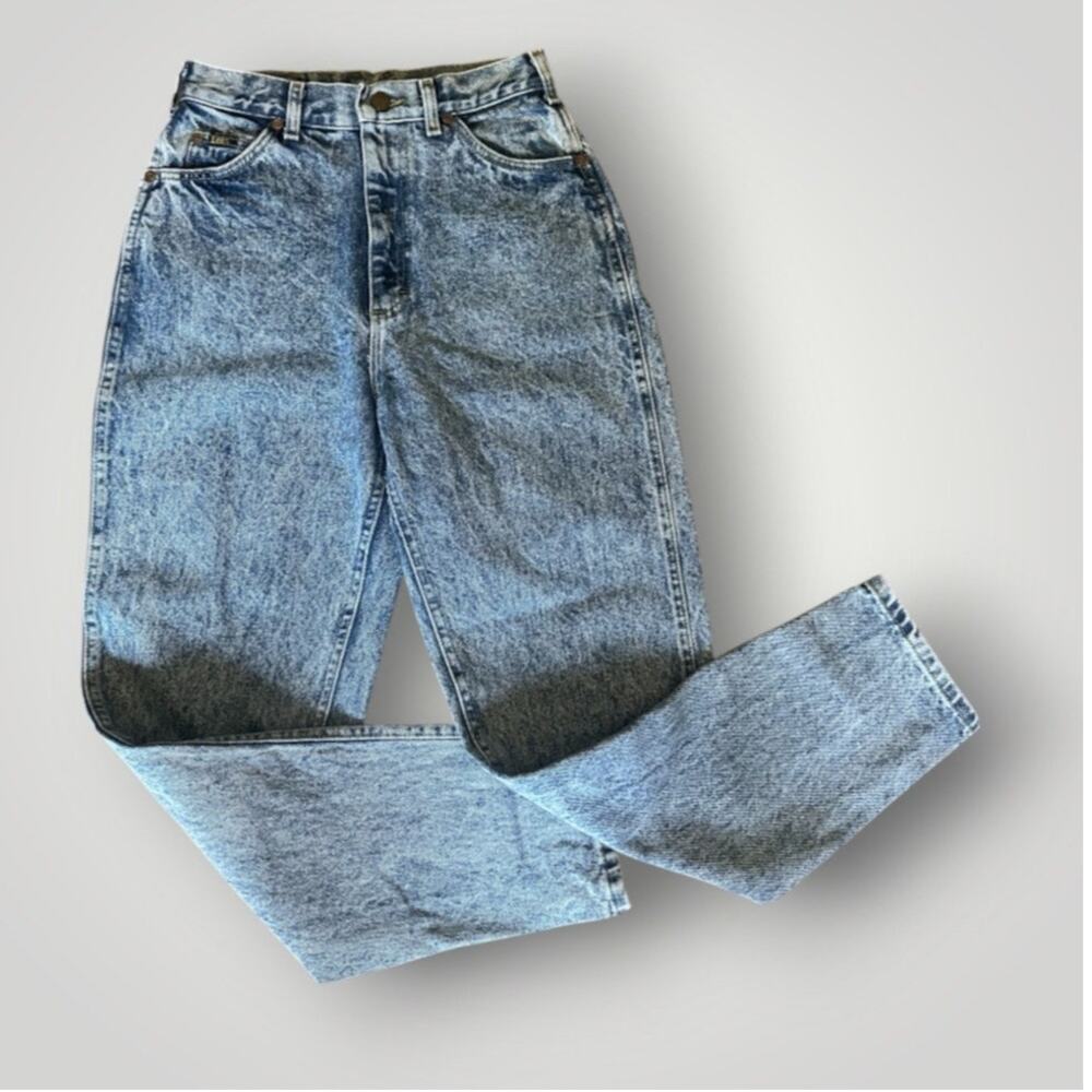 90s Vintage Lee High Rise Mom Jeans size 8 - Made in USA